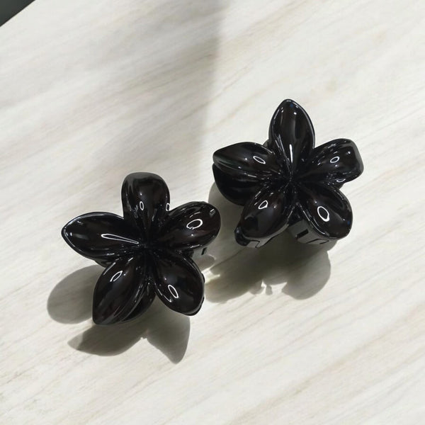 Midnight Bloom Flower Hair Clips – Elegant Vintage Resin Hair Accessories for Women & Girls