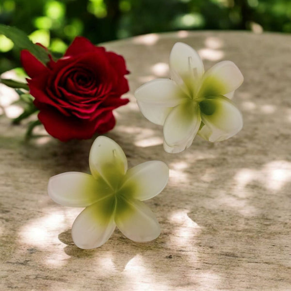 Mint Petal Resin Flower Hair Clips – Elegant Vintage Style Hair Accessories for Women & Girls